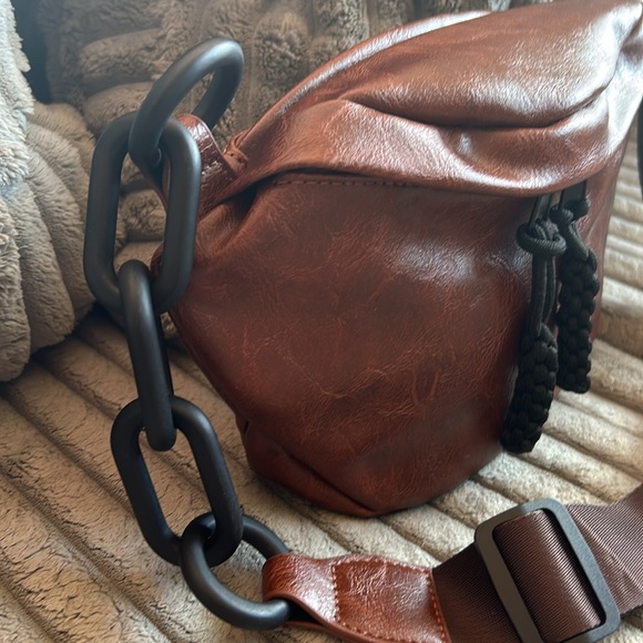 Brown Crossbody Bag New Fanny Pack Shoulder Bag Sling Bag Gorgeous Color - Picture 7 of 16